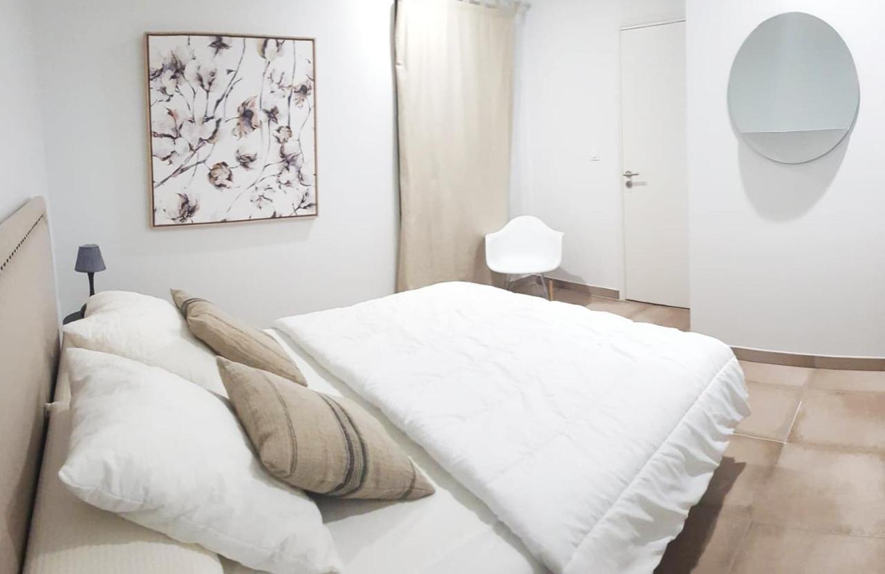 דירות סרלה-לה קנדה Le Nid Discret Avec Balcon Et Parking Prive Gratuit מראה חיצוני תמונה